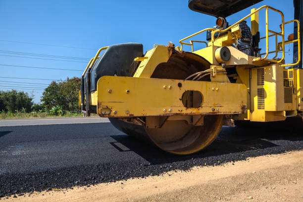 Best Driveway Pavers Cost  in South Taft, CA